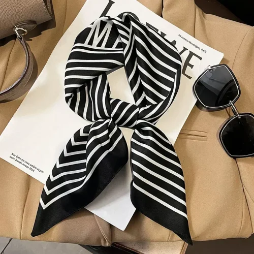 Bild von Luxus Design Druck Seide Quadrat Schal Frauen Weiche Satin Pferd Haarband Halstuch Büro Hijab Stirnband Foulard Tasche Bänder Geschenk