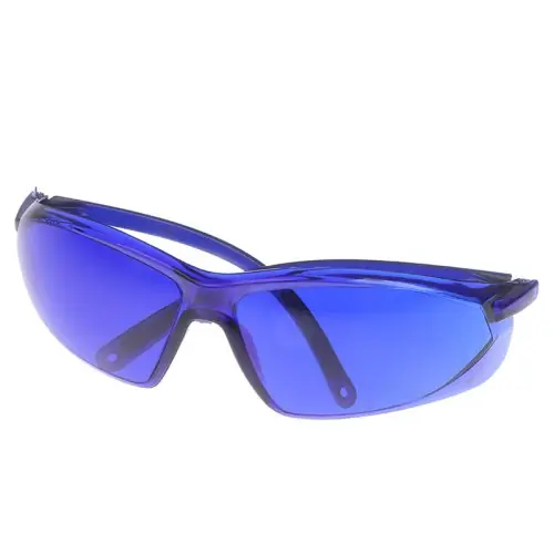 Image de Lunettes de Golf Anti-Reflets - Vision Optimale sur le Terrain