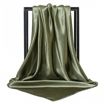Image de Foulard Soie Luxe 90x90 cm - Élégant & Polyvalent