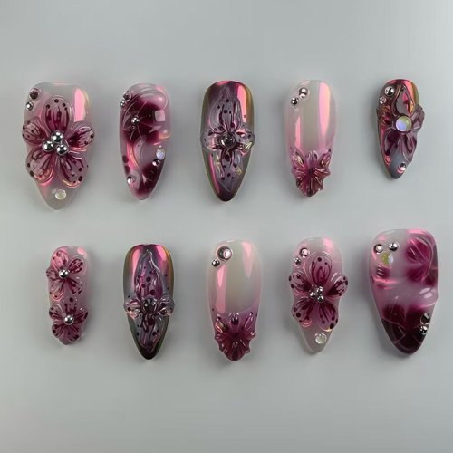 Afbeelding van 24 stuks natuurlijke bloemenprint nageltips in wijnrood, amandel en blozen – herbruikbare, draagbare valse nagels voor een zomerse, pittige look