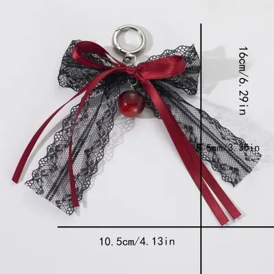 Image de Porte-clés Cerise en Dentelle Rouge - Accessoire Élégant pour Femmes