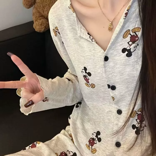 Imagen de Pijama Mickey Mouse Disney para Mujer - Talla Grande