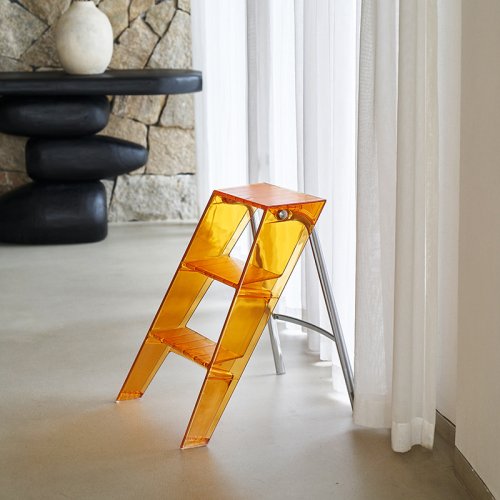 Bild von Transparente Acryl-Klappleiter – Stilvoll & Praktisch für Zuhause
