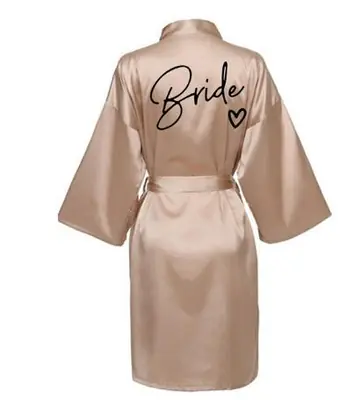 Image de Pyjama Kimono de Mariage Élégant avec Lettres Noires