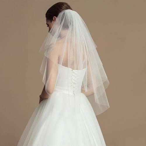 Image de Voile de Mariée Court Blanc Ivoire à 2 Niveaux