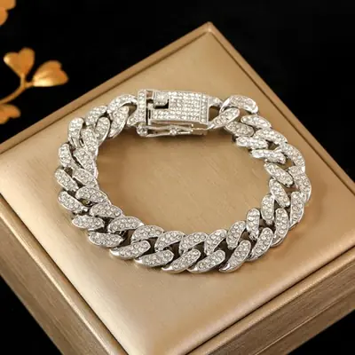 Image de Bracelet Étanche en Acier Inoxydable - Style Or pour Hommes et Femmes