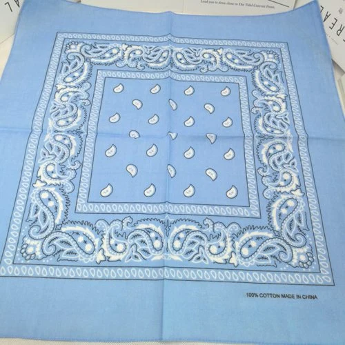 18 licht blauw