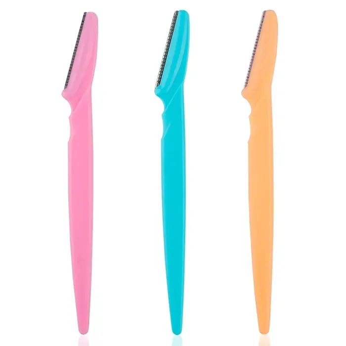 3 pièces de couleurs assorties