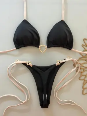 Image de Bikini Élégant 2025 - Taille Basse à Lacets