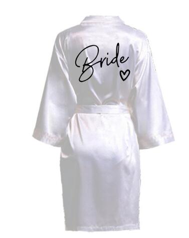 Image de Pyjama Kimono de Mariage Élégant avec Lettres Noires
