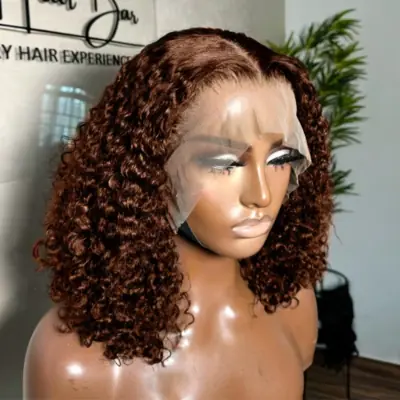 Image de Perruque Bob Court Bouclé Brésilien Chocolat - Dentelle Transparente 13x4