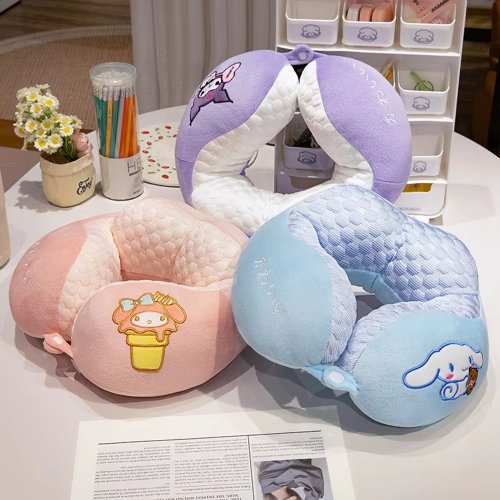 Bild von Sanrio Kuromi & My Melody U-förmiges Nackenkissen – Kawaii Cinnamoroll Reise- und Nickerchenkissen aus hautfreundlichem, verdicktem Material für Mädchen