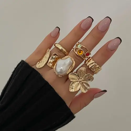 Image de Anneaux Fleur Baroque Exagérés pour Femmes