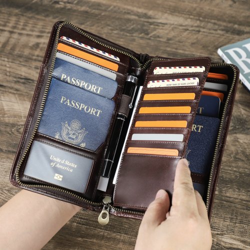 Bild von Echtes Leder Reisepass-Clutch – Elegante Herrentasche mit Gravur