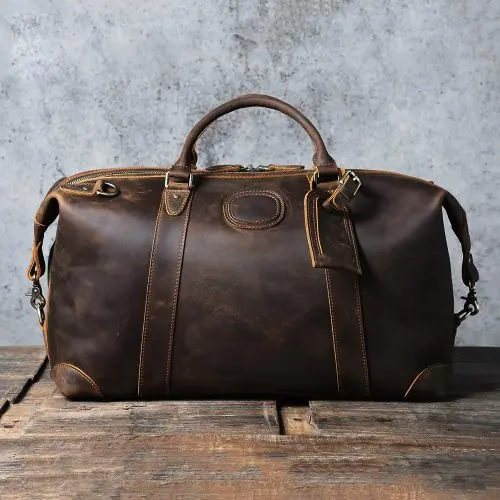 Image de Sac de Sport Homme en Cuir - Élégant & Fonctionnel