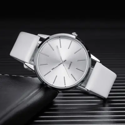 Image de Montre Homme Luxe Cuir - Élégance & Simplicité