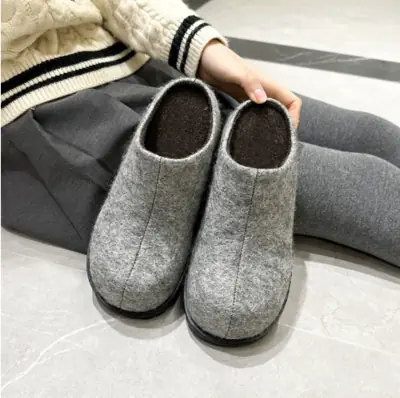 Image de Chaussons Femme Automne 2025 - Confort & Style