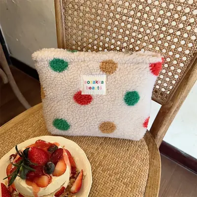 Image de Trousse de Maquillage Peluche Colorée à Pois et Rayures