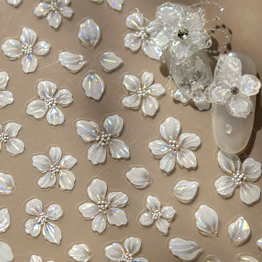 Afbeelding van Witte Bloemen Nagelstickers - Lente & Hipster Stijl