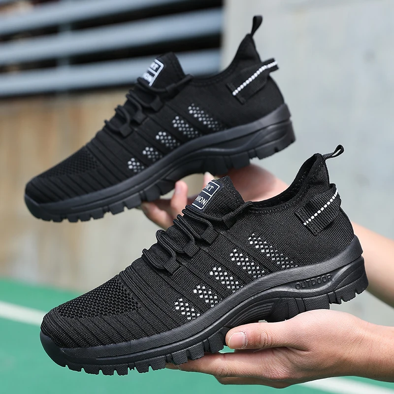 Immagine di Scarpe da Ginnastica Uomo Leggere e Traspiranti – Modello Sportivo Moderno per Allenamento e Corsa All'Aperto