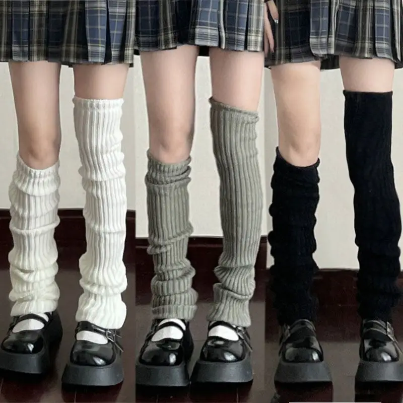 Bild von Stilvolle Beinwärmer im Y2K-Lolita-Stil – Warm & Trendig