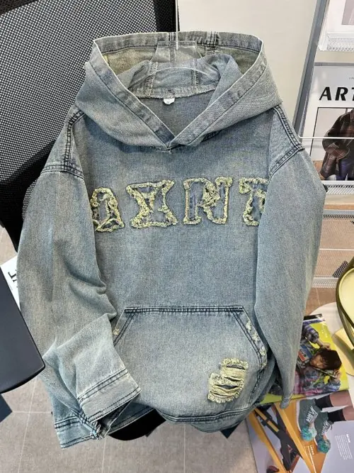 Image de Sweat à Capuche Homme Streetwear Déchiré - Style Américain