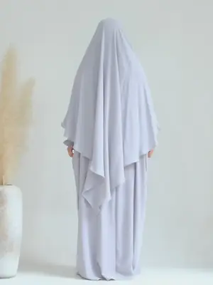 Image de Robe Longue Hijab Élégante - Ensemble 2 Pièces pour Femme Musulmane