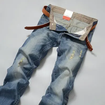 Image de Salopette Jean Slim Homme - Style Décontracté & Tendance