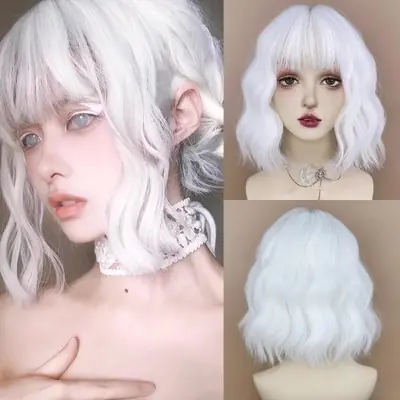 Image de Perruque Blanche Courte Ondulée avec Frange - Style Lolita & Cosplay