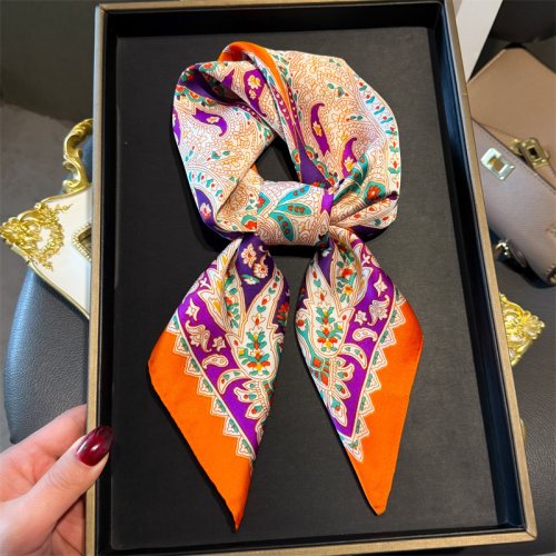 Afbeelding van Stijlvolle Vintage Sjaal met Paisley Houndstooth Print