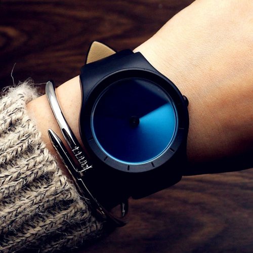 Afbeelding van Modieus Waterdicht Quartz Horloge voor Heren en Dames - Nieuwe Concept Kleurrijke Tijdstuk met Wilde Leren Band als Perfect Cadeau