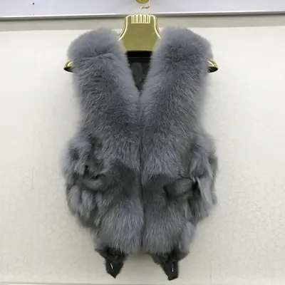 Image de Gilet en Fourrure de Renard Véritable - Élégant & Chaud
