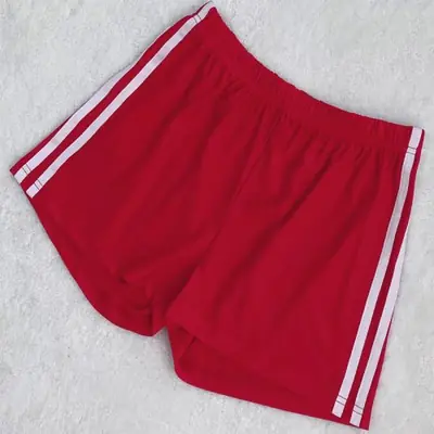 Image de Uniforme de Volley Japonais pour Filles - Style JK Élégant
