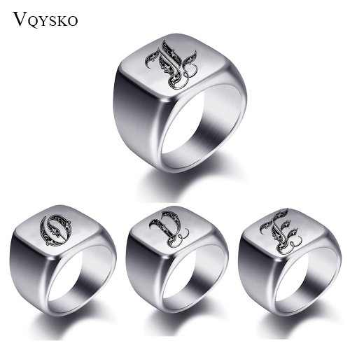 Imagen de Anillos Personalizados para Hombre con Grabado de Inicial en Acero Inoxidable - Banda de Anillo Pulida en Tono Plateado, Joyería Masculina de Alta Calidad