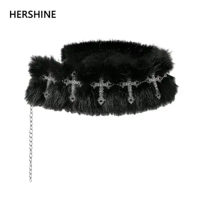 Image de Ceinture Gothique en Peluche Noire avec Chaîne Métallique