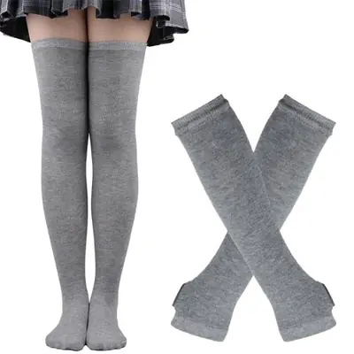 Image de Chaussettes Gothiques Punk Hautes + Gants - Style Rock & Mignon