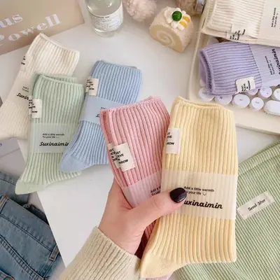 Image de Chaussettes Harajuku Kawaii - Style Lettre & Tube Moyen