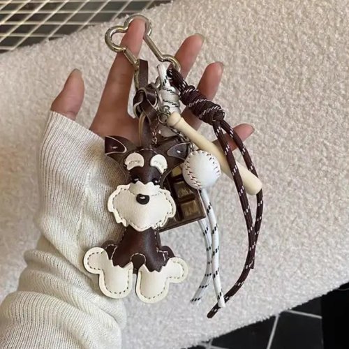 Zdjęcie Modny sznaucer breloczek z ręcznie robioną liny – sportowy styl, torba wisiorek baseballowy, wystrój na co dzień, fajny i modny akcesorium do toreb