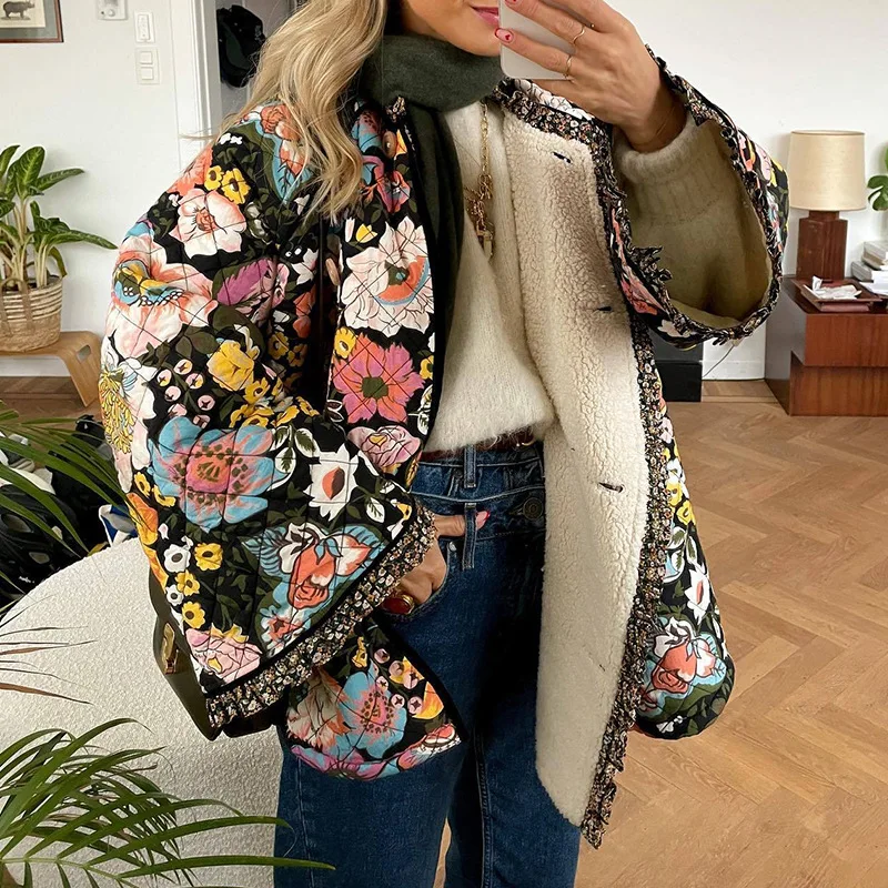 Afbeelding van Vintage Bloemenprint Katoenen Jas voor Dames – Dikke Gewatteerde Fleece Jas met Lange Mouwen voor Herfst en Winter