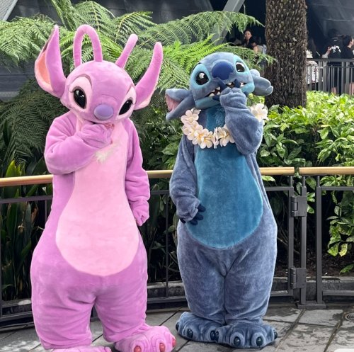 Afbeelding van Roze Stitch Mascot Kostuum – Disney Carnaval & Cosplay