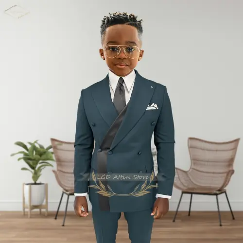 Image de Costume de Luxe pour Garçon - Tuxedo 2 Pièces Élégant