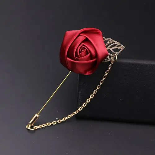 Image de Boutonnière Mariage Homme - Rouge Bordeaux Soie Rose
