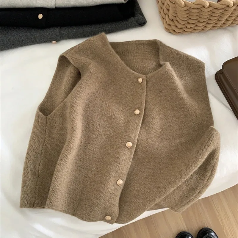 Imagen de Chaleco Tejido Vintage para Mujer, Estilo Preppy Elegante y Suave Chic, Moda Otoño-Invierno 2025