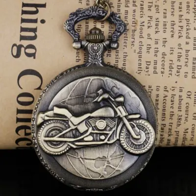 Image de Montre de Poche Vintage Moto - Élégance Rétro