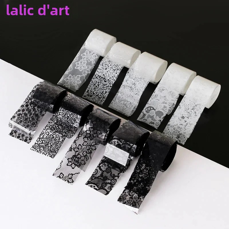 Zdjęcie Czarno-białe koronkowe naklejki do paznokci – eleganckie DIY manicure