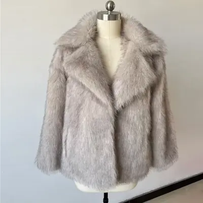 Image de Manteau Fausse Fourrure Long Femme - Chaud & Élégant
