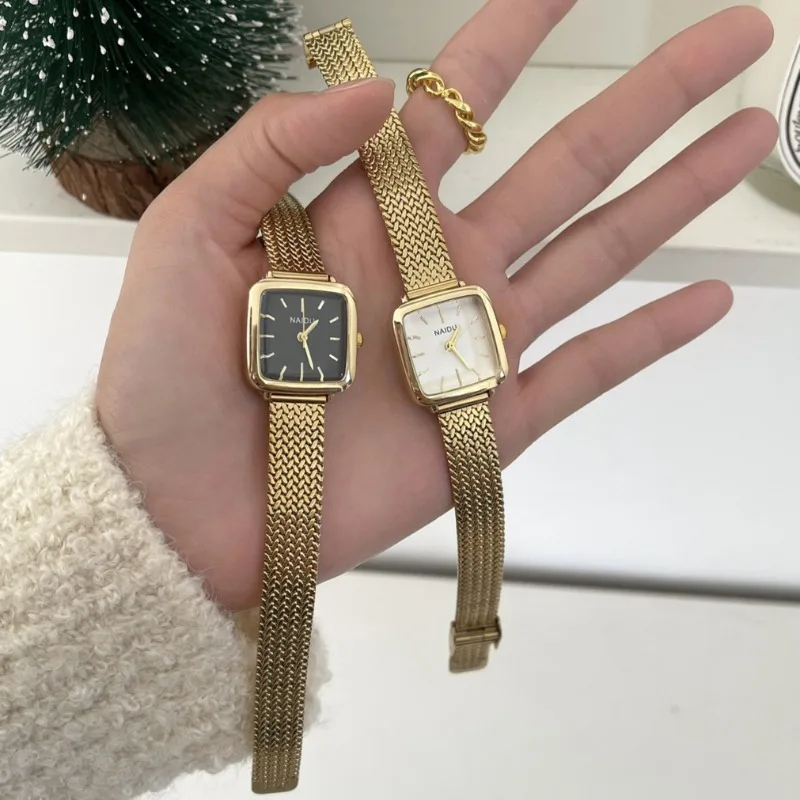 Image of Elegant Retro-Style Quartz Watch for Women with Small Dial and Adjustable Stainless Steel Strap – Luxurious Gift for Ladies