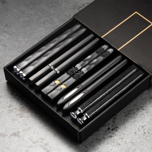 Image of Premium Japanese Non-Slip Chopsticks Set – 5 Pairs of Natural Wood, Eco-Friendly, Dishwasher Safe, Ideal for Sushi, Home, Restaurant, and Travel Use