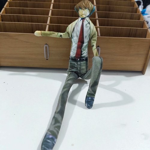 Afbeelding van Anime DEATH NOTE Yagami Licht Cosplay Pluche Katoen Gevulde Pop Mascotte Slanke Draaibare Vorm Kamer Decoratie Abstract Rekwisieten