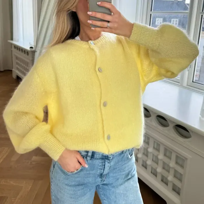 Image de Cardigan Tricoté Femme Col Rond - Automne 2024
